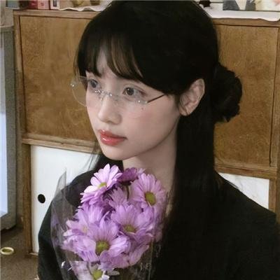 水瓶座女孩