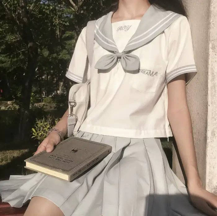 战地情莺